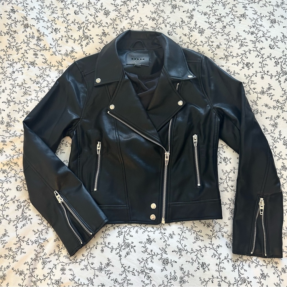 BLANKNYC Good Vibes Faux Leather Moto Jacket Size Medium